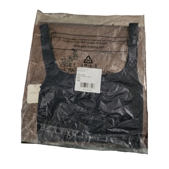 NWT Free People Scoop Neck Crop Top Navy Blue Size XS/S - Picture 3 of 5